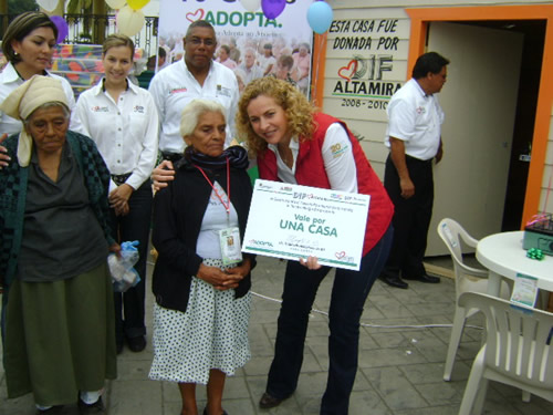 Se triplica la cifra de abuelitos inscritos en el programa “ADOPTA”